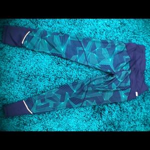 Danskin Dry More Athletic Leggings with Mesh XS